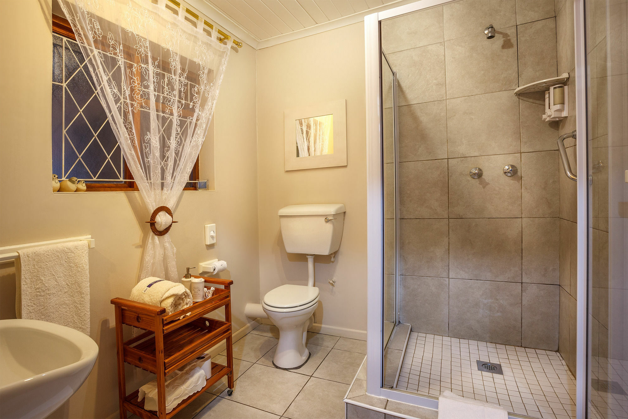Jenny'S Guest House Grahamstown Eksteriør billede